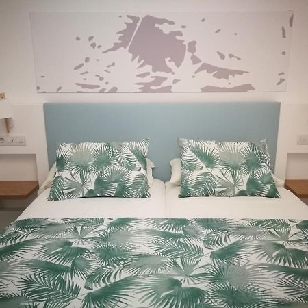 Apartamentos Corona Playa ปลายา เดล อิงเกลส ภายนอก รูปภาพ